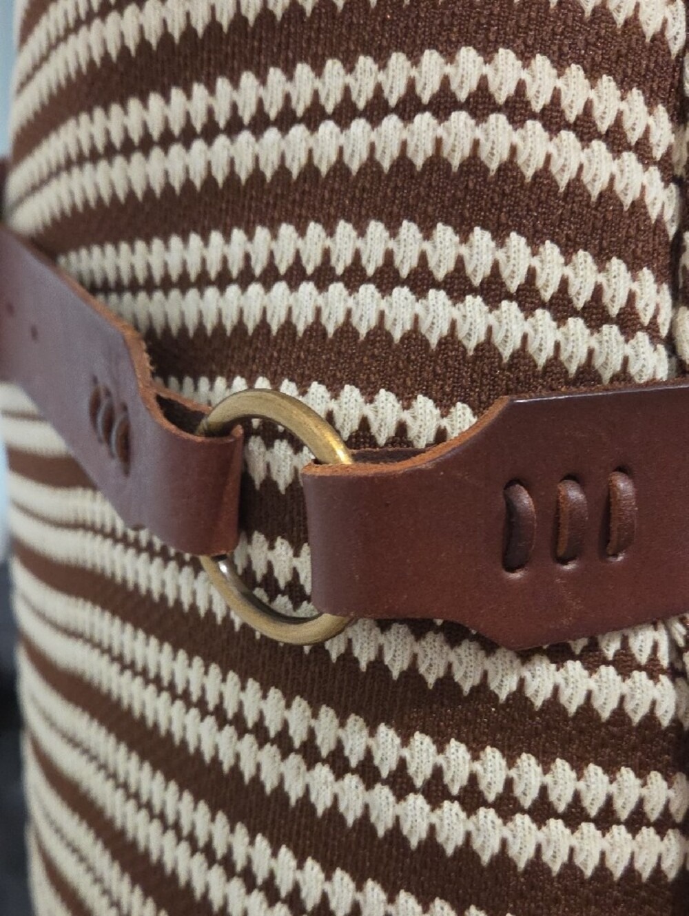 Armani Exchange Brown Leather Belt with Brass Buckle - Picture 5 of 5